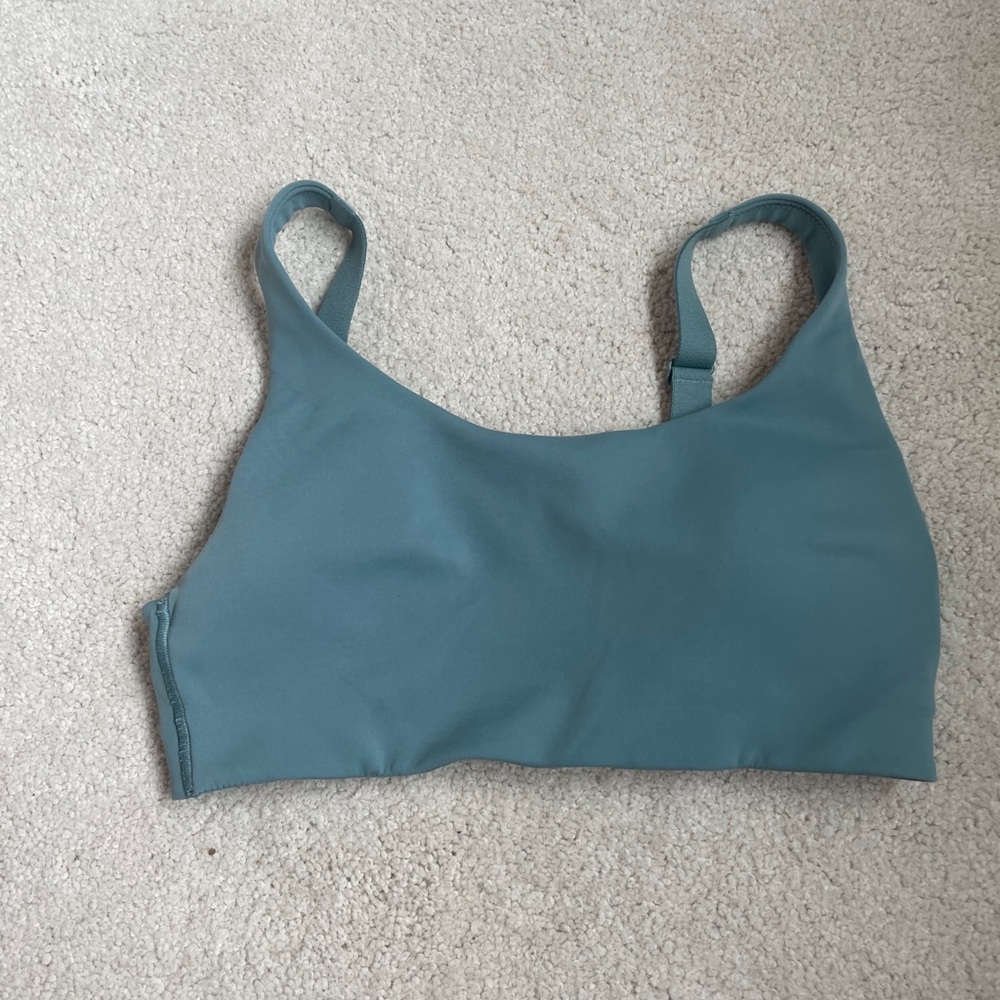 Lulu lemon Sports bra
